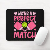 We're A Match Ckleball Couple Paddle Hearts Valent マウスパッド (マウス)