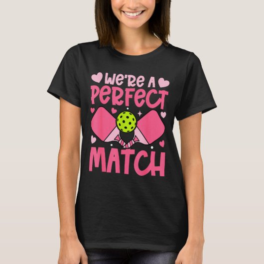 Were A Match Pickleball Couple Paddle Hearts Valen Tシャツ (正面)
