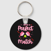 We're A Perfect Match Funny Ckleball Valentines Da キーホルダー (正面)