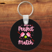 We're A Perfect Match Funny Ckleball Valentines Da キーホルダー (正面)
