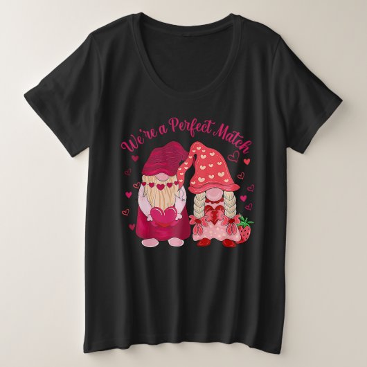 We're A Perfect Match Happy Valentine's Day Couple プラスサイズTシャツ (デザイン正面)