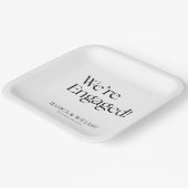 We're Engaged Minimalist Engagement Party ペーパープレート (傾斜あり)