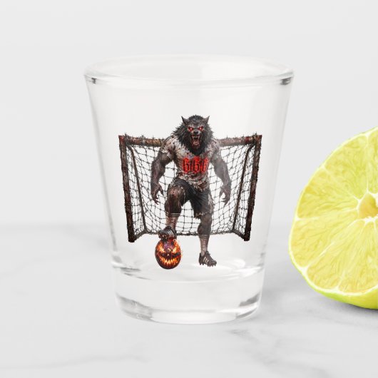 Werewolf Soccer Player Halloween Horror Art ショットグラス (正面)