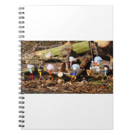 Werkende Fubby's in hun houtzagerij. ノートブック