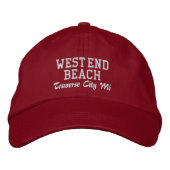 West End Beach Traverse City MI Baseball Hat 刺繍入りキャップ (正面)