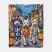 West Highland White Terrier In Halloween Costumes フリースブランケット (正面)