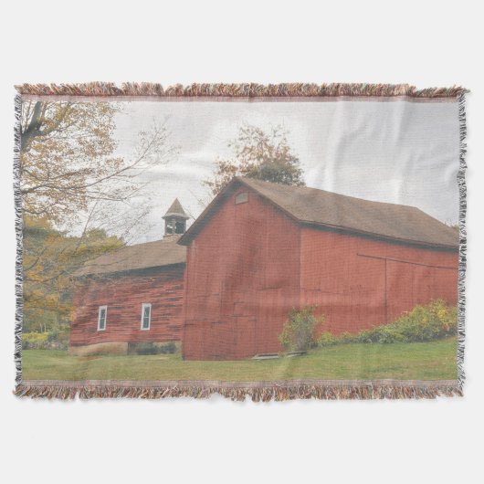 Western Mass Big Red Barn in Autumn スローブランケット (正面)