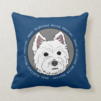 Westieは枕に直面します クッション