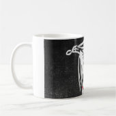 "Wet Fly on black"マスクラシックフライマグ コーヒーマグカップ (左)