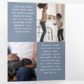 What a Year Photo Year in Review Dusty Blue 三つ折りクリスマスカード (内部最初)