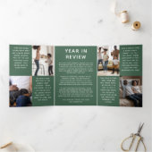 What a Year Photo Year in Review Green 三つ折りクリスマスカード (内部)