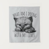What Am I Doing With My Lives Cute Kitten タペストリー (正面)