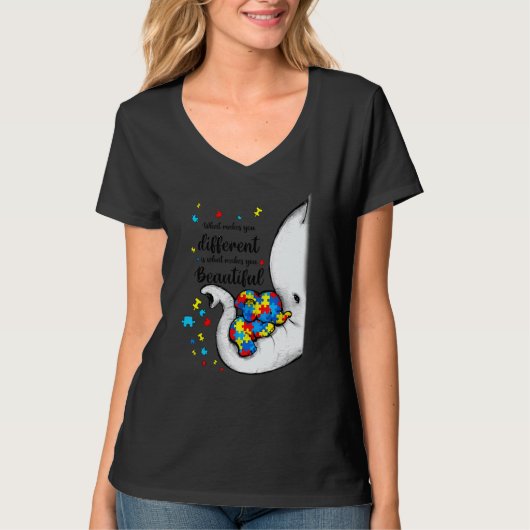 What Makes You Different Elephant Mom Autism Child Tシャツ (正面)