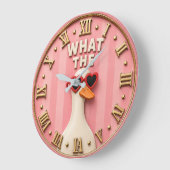 What The Duck Funny Goose with Heart Sunglasses ラージ壁時計 (傾斜)