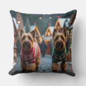 Wheaten Terrier Dogs Christmas Snow Holiday  クッション (正面)