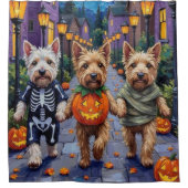 Wheaten Terrier Dogs In Halloween Cotumes シャワーカーテン (正面)