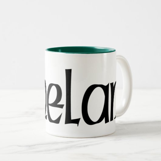 Whelanのケルト族のドラゴンのマグ ツートーンマグカップ (正面右)