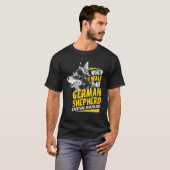 When I Walk My German Shepherd Everyone Disappears Tシャツ (正面フル)