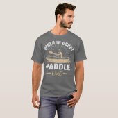 When In Doubt Paddle Out Funny Kayaking Canoe Tシャツ (正面フル)