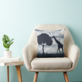 When the Moon Whispers to the Giraffe クッション (椅子)