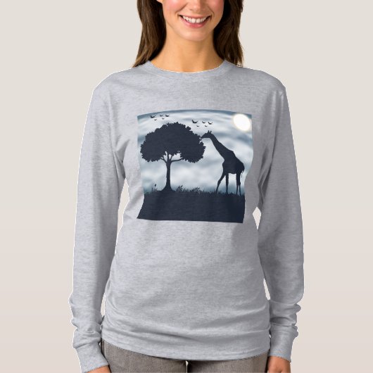 When the Moon Whispers to the Giraffe Tシャツ (正面)