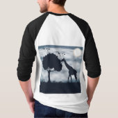When the Moon Whispers to the Giraffe Tシャツ (裏面)