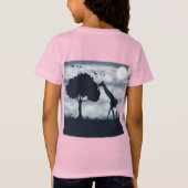 When the Moon Whispers to the Giraffe Tシャツ (裏面)