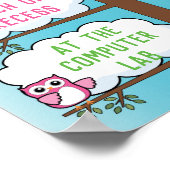 Where Are We Classroom Sign in Cute Owlテーマ ポスター (角)