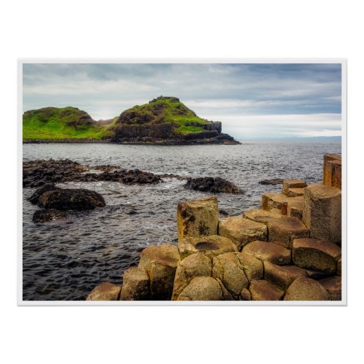 Where Fire Meets Folklore: The Giant's Causeway ポスター (正面)