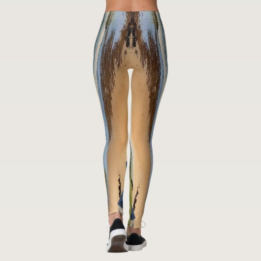 "Where Sky Meets Quiet Sand" - Devon Seascape レギンス (裏面)