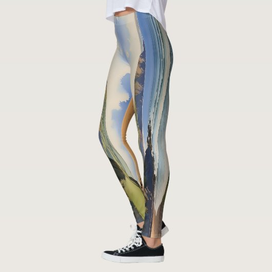 "Where Sky Meets Quiet Sand" - Devon Seascape レギンス (左)