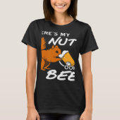Where's My Nuts OOHH BEER  Squirrel Present Tシャツ (正面)