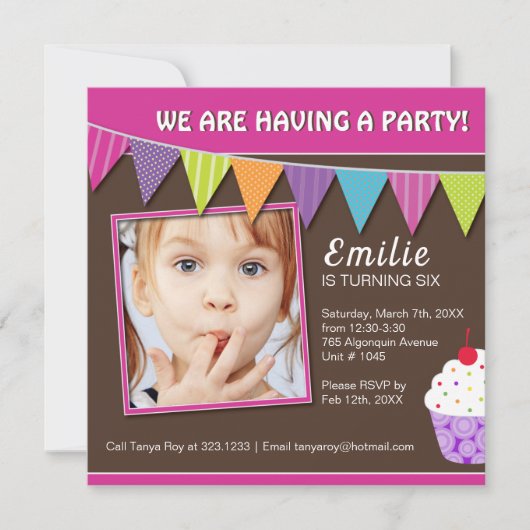  whimsicalなカップケーキの誕生日パーティー招待状 招待状 (正面)