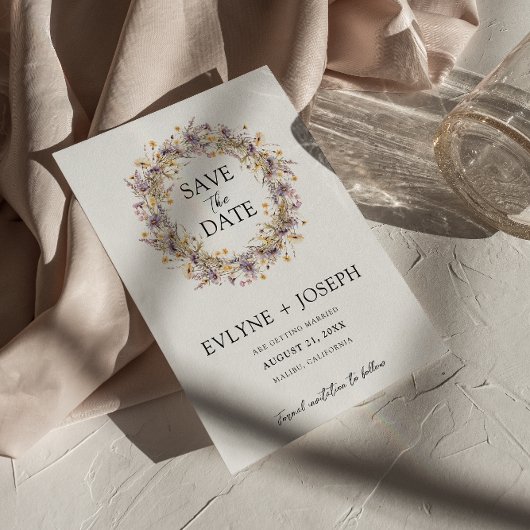 whimsicalな紫とピンクの花のモダン ボーホー ウェディング セーブザデート