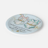 Whimsical Baby Clothes Gender Neutral Baby Shower ペーパープレート (アングル)