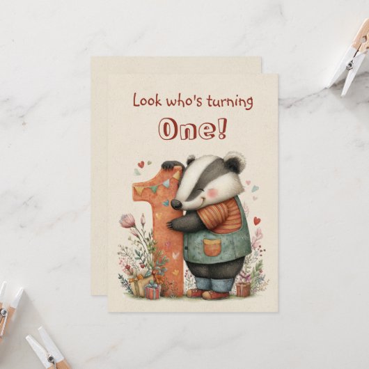 Whimsical Badger First Birthday One Year Old Flat カード (正面/裏面インサイチュ)