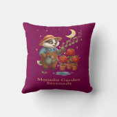 Whimsical Badger Gardener Moonlit Garden Serenade  クッション (裏面)