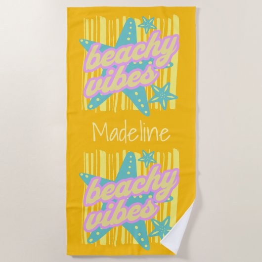 Whimsical Beach Seashells ビーチタオル (正面)