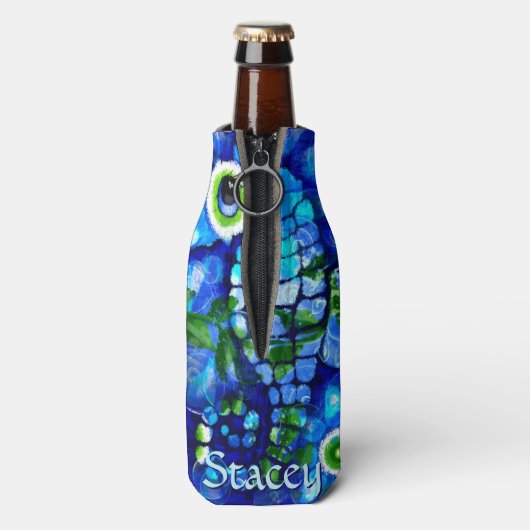 Whimsical Big-Eyes Seahorse Art Blue Personalized ボトルクーラー (ボトル裏面)