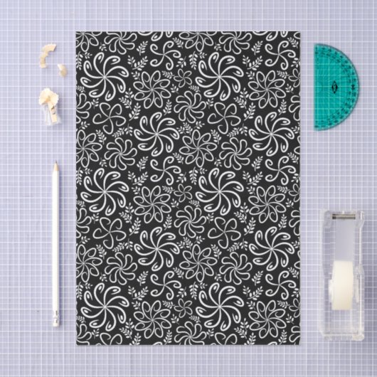 Whimsical Black White Spiral Flower Leafs Pattern 薄葉紙 (クラフト)