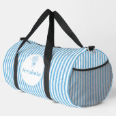Whimsical Blue White Stripe Preppy Monogram ダッフルバッグ (右コーナー)