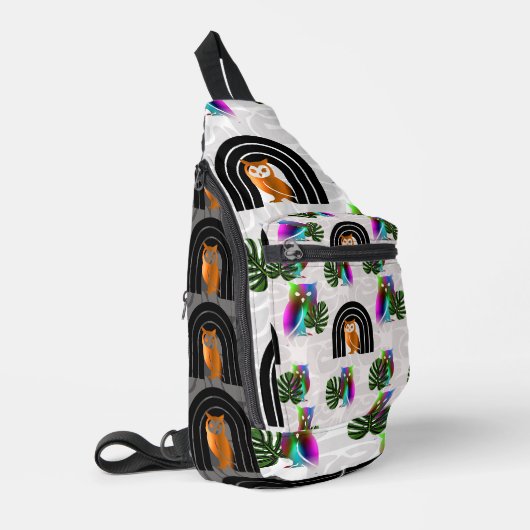 Whimsical Boho Owl & Tropical Monstera Leaf スリングバッグ (左コーナー)