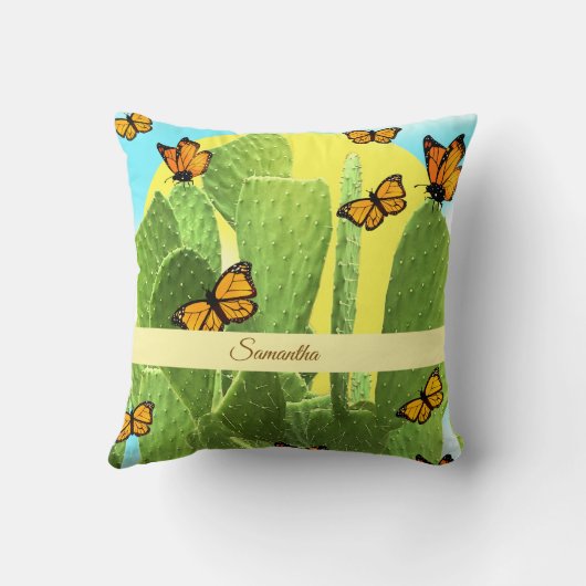 Whimsical Cactus And Butterflies クッション (裏面)