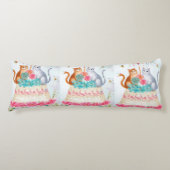 Whimsical Cat Birthday Celebration ボディピロー (正面)