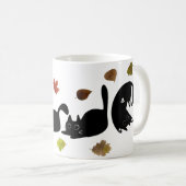 Whimsical Cat Line Art with Autumn Leaves コーヒーマグカップ (正面右)
