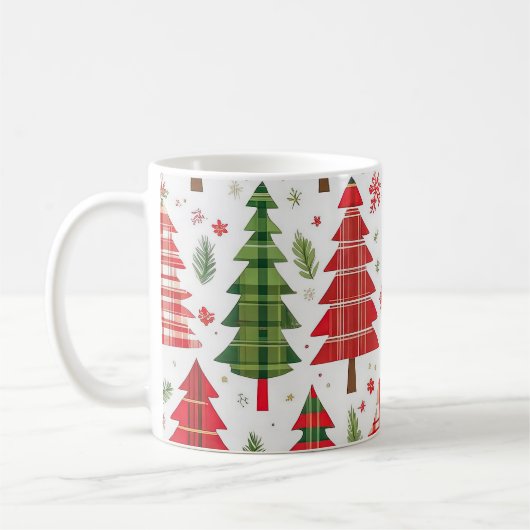 Whimsical Christmas Trees on Plaid Pattern   コーヒーマグカップ (左)