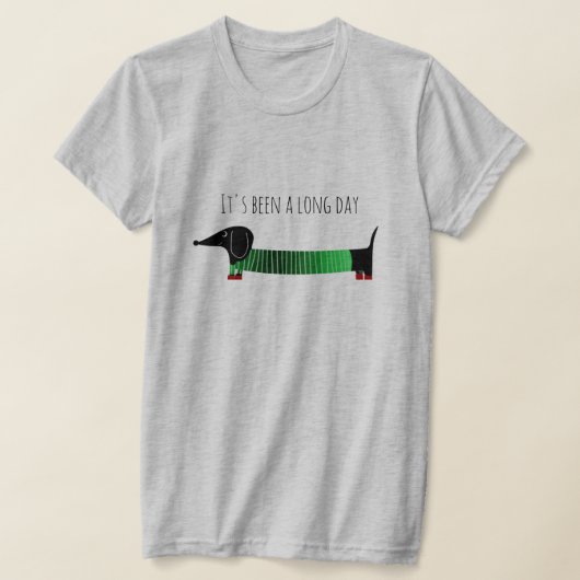 Whimsical Dachshund Long Day Tシャツ (レイダウン)