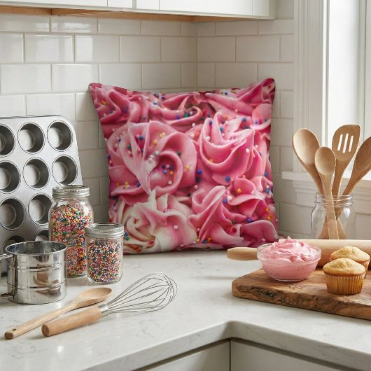 Whimsical Dessert Decor: Pink Frosting & Sprinkles クッション