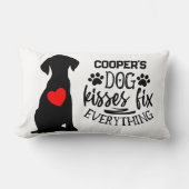 Whimsical Dog Kisses Fix Everything Heart ランバークッション (正面)