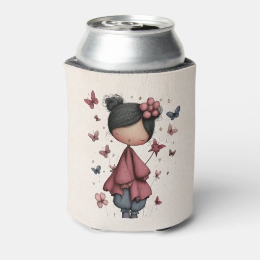 Whimsical Fairy Doll Retro Cute 缶クーラー (缶裏面)